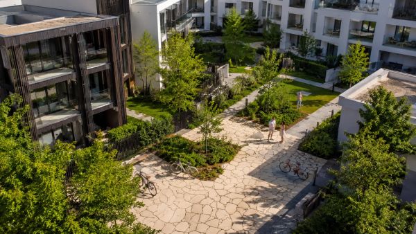 Choisir un syndic à Anglet : critères essentiels à considérer